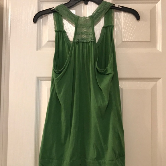 Mossimo Razorback Tank - Picture 2 of 3